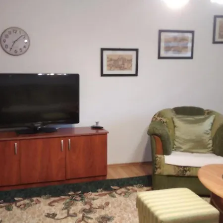 Comfort House Near Pyramides 아파트 비소코